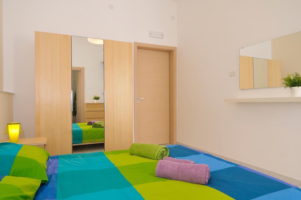 Delposto Marina Di Ragusa Habitación foto